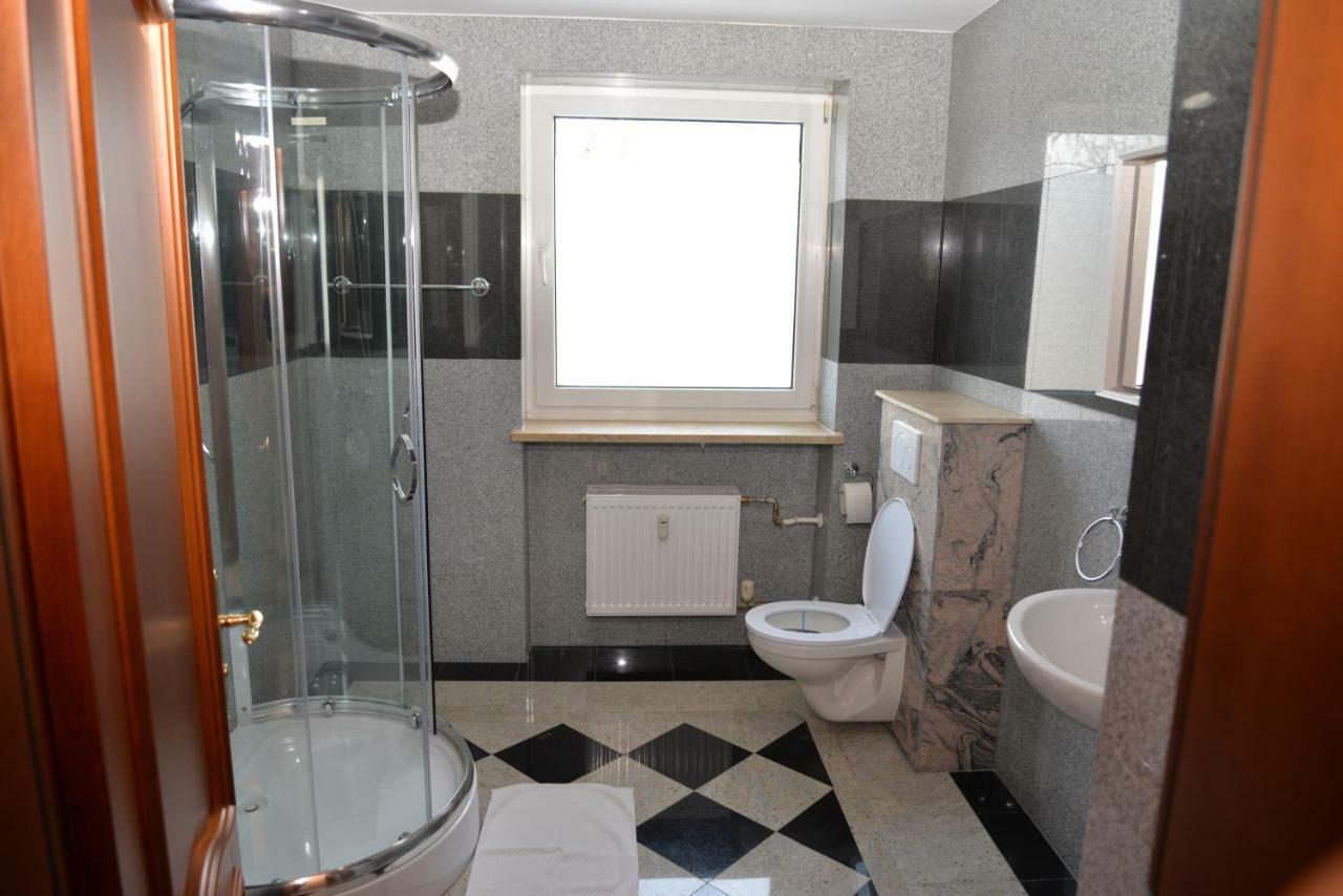 Francesco Guest house